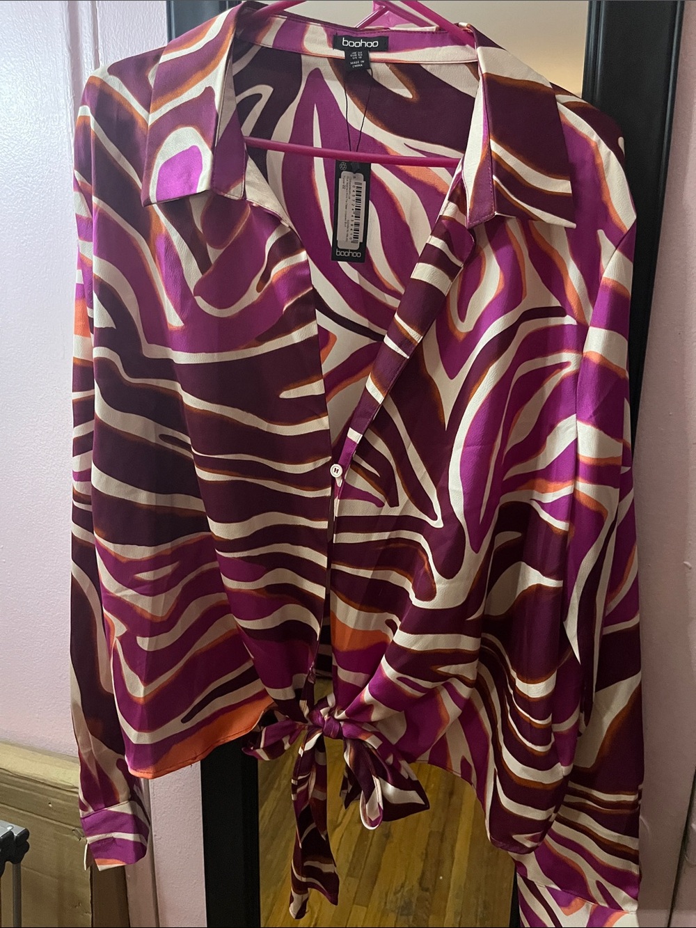 Boohoo Plum and Cream Abstract Stripe Shirt with Orange Accents-cropped top.